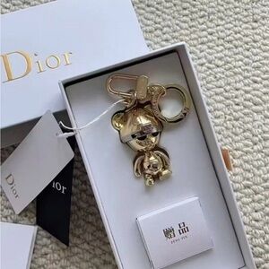 DIOR INLEX Bear Gold Keychain
Charm VIP Exclusive Collector Item- NIB - SEALED!